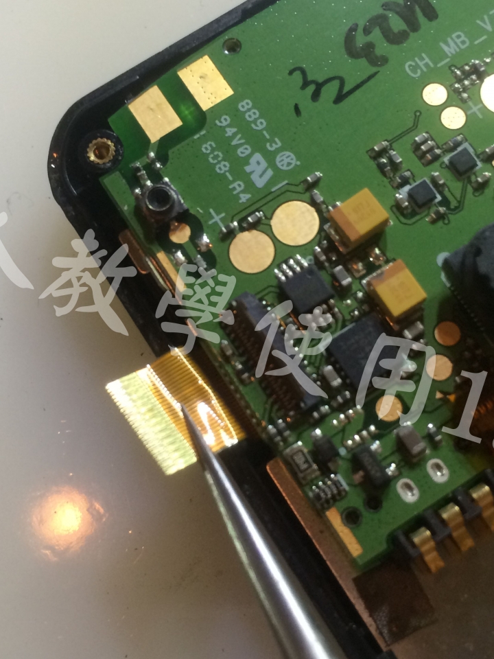 Zikom Z710 有背光無畫面《維修分享》