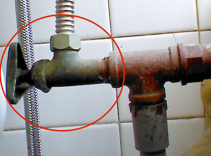 水管中段接頭開關更換