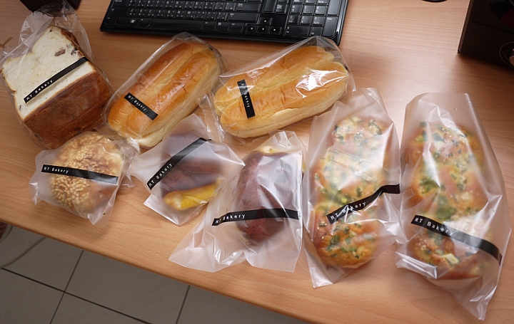 您知道去新竹RT購買麵包....如不需要紙袋可扣抵一元現金嗎 ?