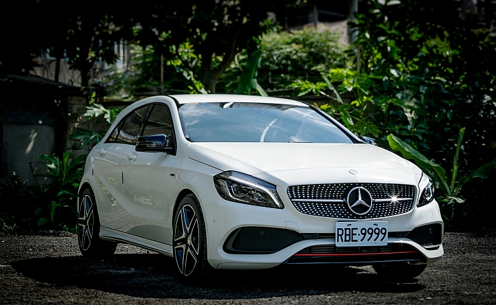 [開箱]奔馳手排魂 A250 Sport 6MT