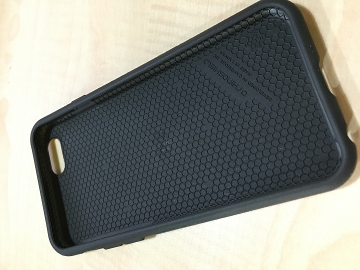 分享！犀牛盾 rhinoshield SolidSuit 黑色西裝