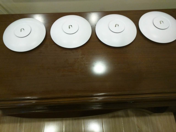 Unifi UAP-AC-Lite + EP-R6 + ToughSwith Pro 家用建制