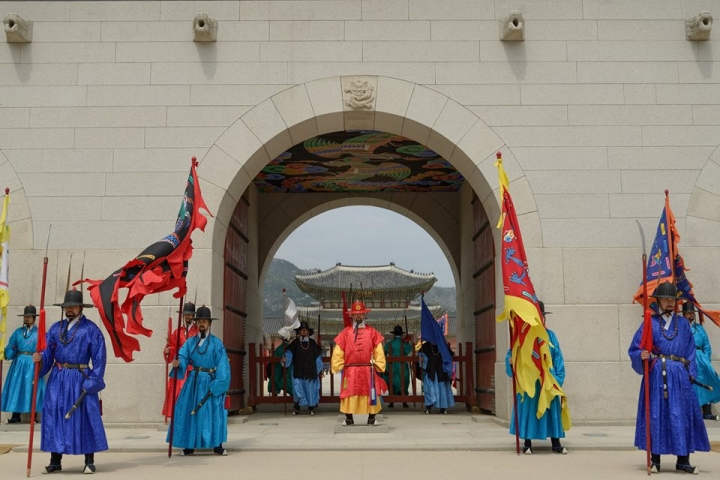 韓國首爾景福宮 王宮門將光化門守衛交接儀式影片 경복궁