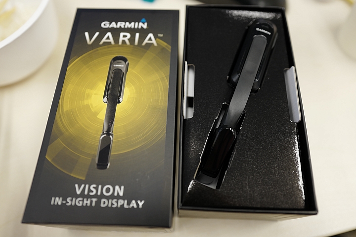 ［開箱文］Garmin Varia Vision