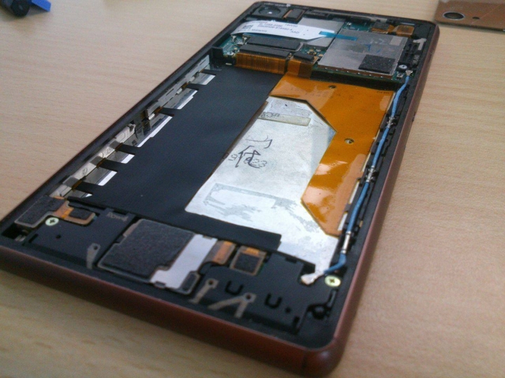 Xperia z3 更換電池