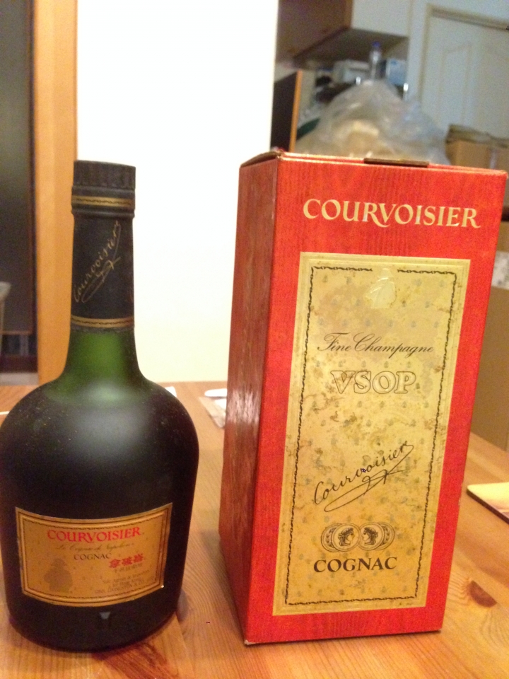 可以幫忙看一下這些酒嗎