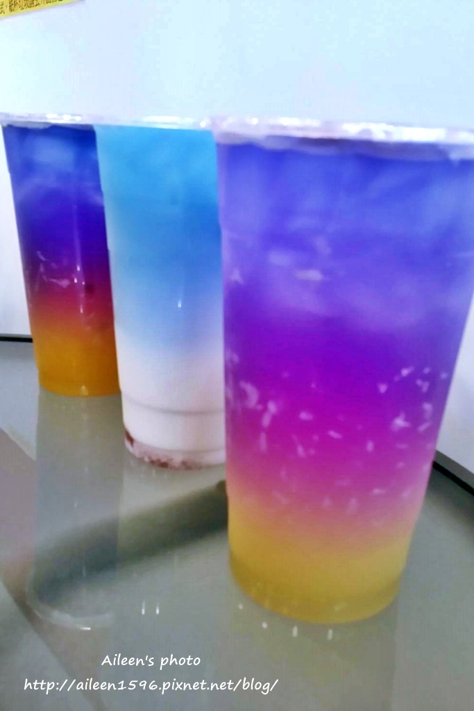 [彰化] 夢幻到像彩虹一樣的蝶豆花茶飲料就在淇士葳咖啡