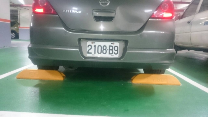 nissan tiida 車禍估價請益各位車友