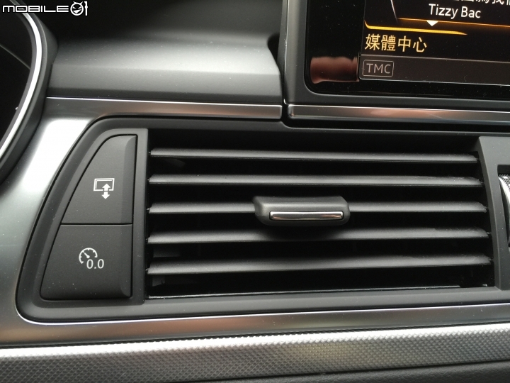 Audi A6 sedan 35TFSI 開箱文（二）：內裝與配備