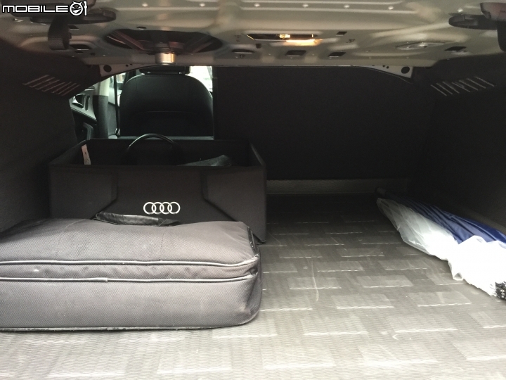 Audi A6 sedan 35TFSI 開箱文（二）：內裝與配備