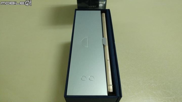 [開箱]榮耀 HONOR V8 高配版 4GB/64GB 香檳金色 簡單開箱~