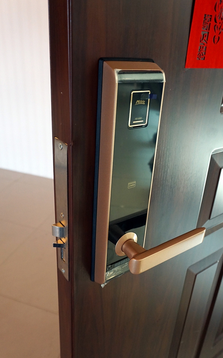 電子鎖的選擇與開箱 Mirle MI 6800