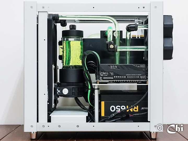 自製機殼= ITX 水冷小鋼炮=
