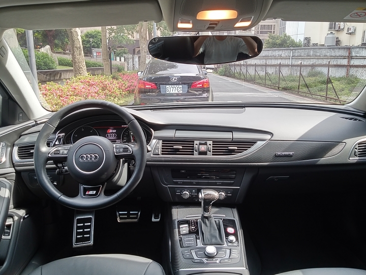 Audi A6 Avant 老夥伴關箱