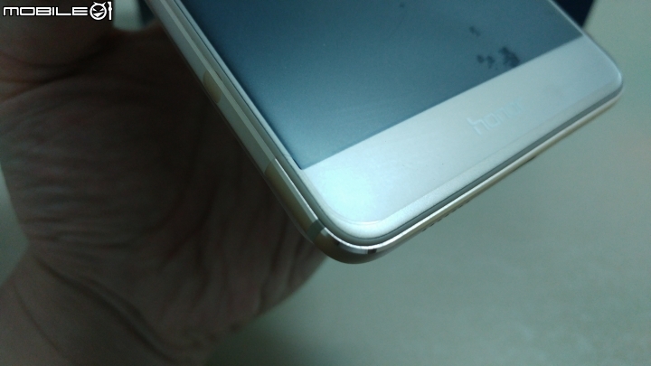 [開箱]榮耀 HONOR V8 高配版 4GB/64GB 香檳金色 簡單開箱~