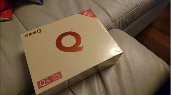 海美迪Q5 四代+德科app開箱評測。可以看英超，NBA，新聞等國內外頻道。