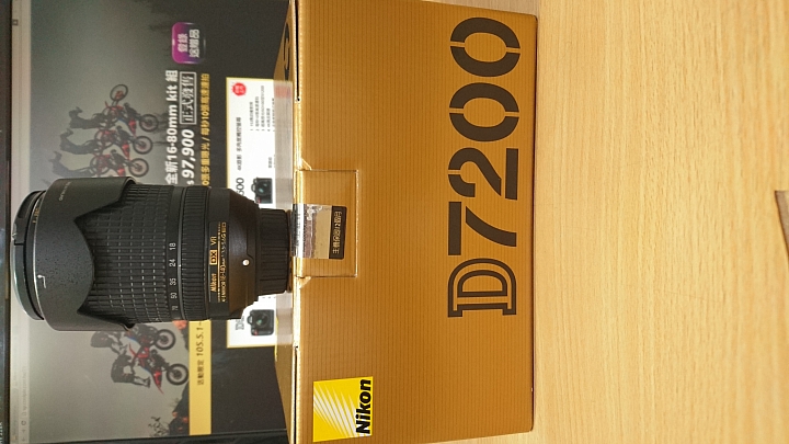 【開箱】不專業開箱-Nikon D7200數位單眼相機(圖多文多慎入)