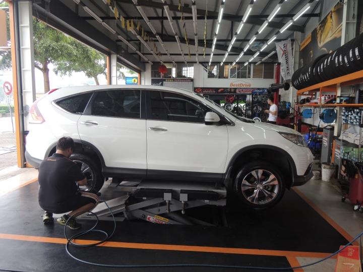 【分享】馬牌CSC5 SUV 225/60R18開箱