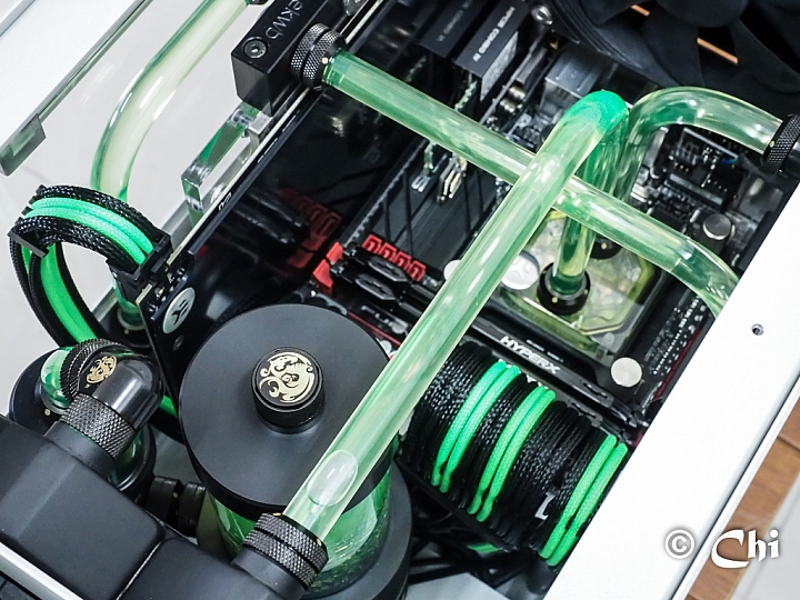 自製機殼= ITX 水冷小鋼炮=