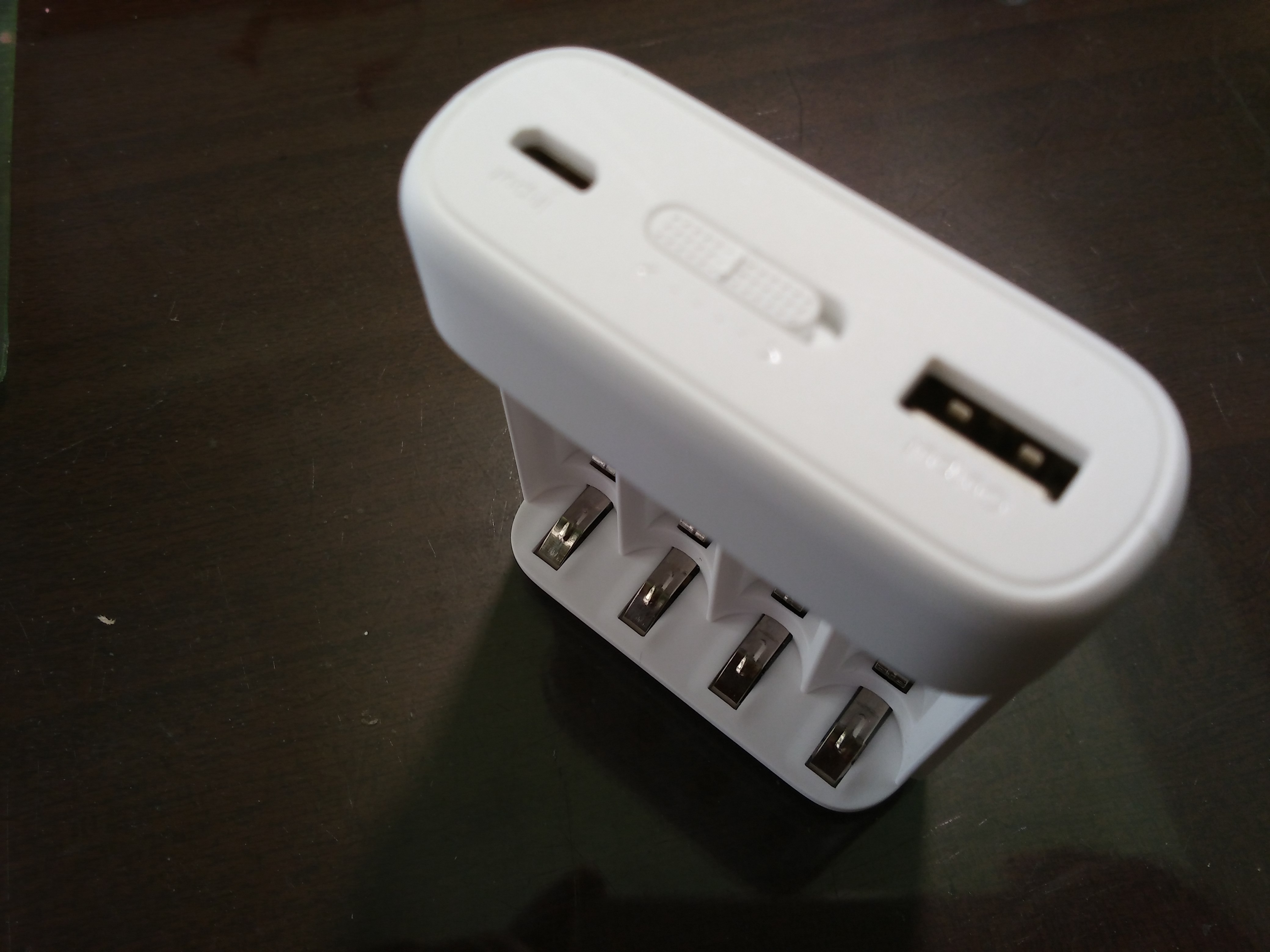 小米充電器+小米3號充電電池簡易開箱