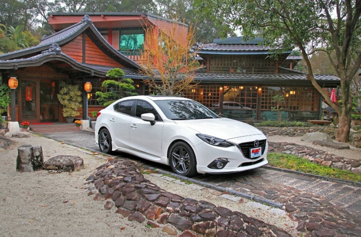 (20160515更新) 2015 Mazda3 小小改分享