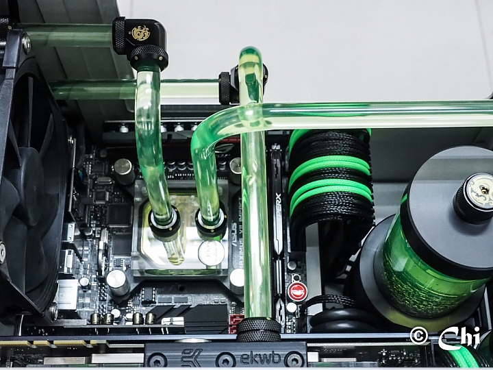 自製機殼= ITX 水冷小鋼炮=