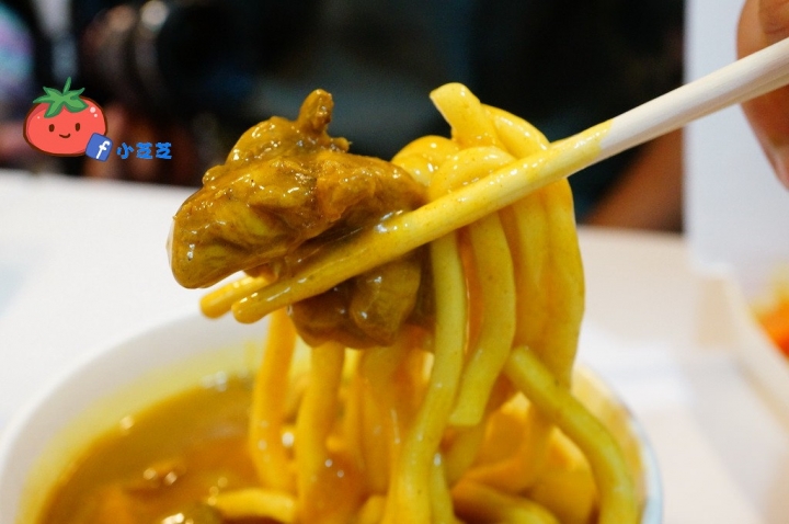 【桃園美食】平價咖哩飯 廣東粥 鍋燒麵 藏在市場的古早味 魔法樂廚 藝文特區巷弄美食 外帶專賣店 無設內座