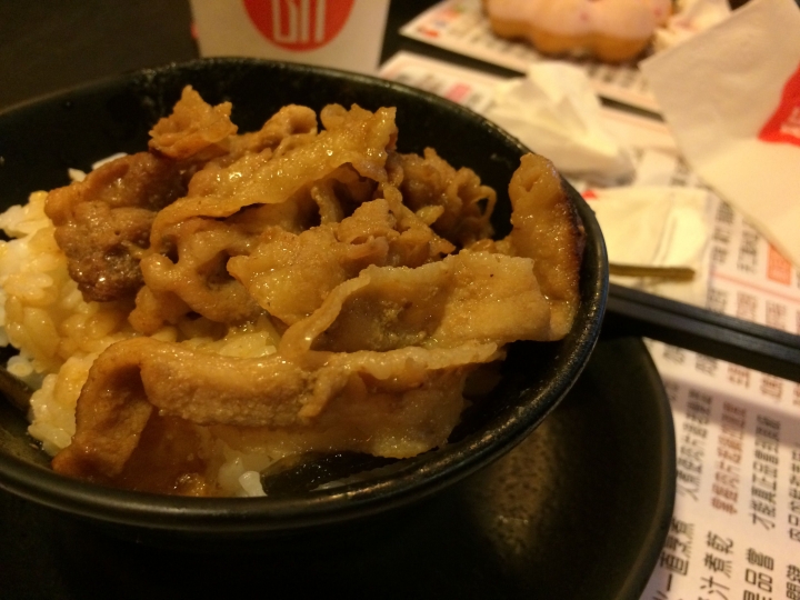 【美食。食記】彰化 彰化市 昕 壽喜燒 醬清味淡 肉質略乾 吃到飽