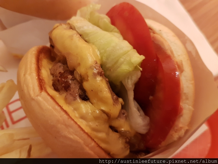 台北大安 CaliBurger 加州風格漢堡