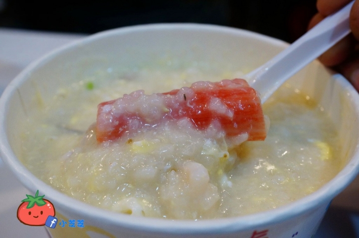 【桃園美食】平價咖哩飯 廣東粥 鍋燒麵 藏在市場的古早味 魔法樂廚 藝文特區巷弄美食 外帶專賣店 無設內座