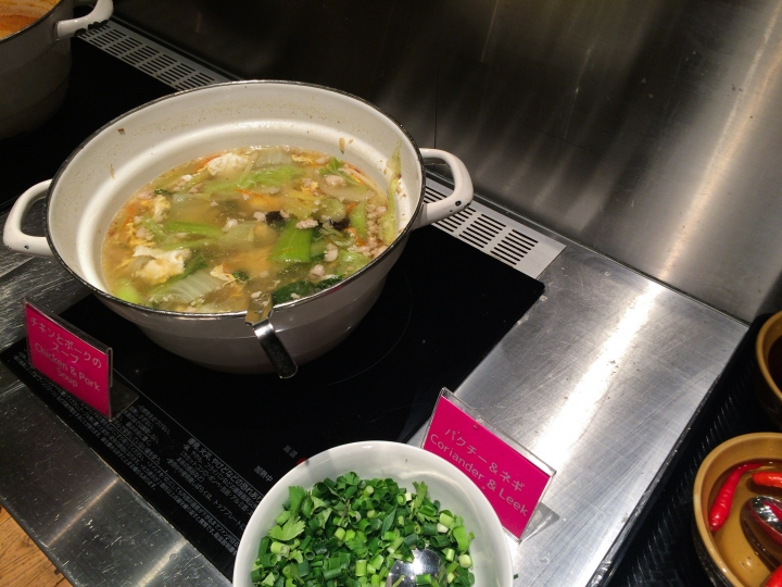 【美食。食記】東京 池袋 mango tree cafe 日式泰風 香辣有勁