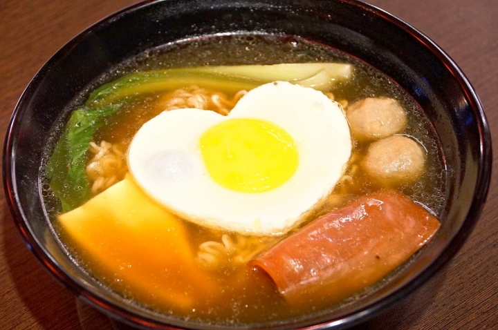 [台南][中西區] 廟口點心 港式飲茶宵夜食堂 台南民族店