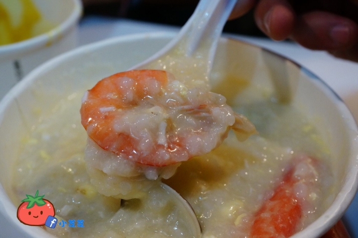 【桃園美食】平價咖哩飯 廣東粥 鍋燒麵 藏在市場的古早味 魔法樂廚 藝文特區巷弄美食 外帶專賣店 無設內座