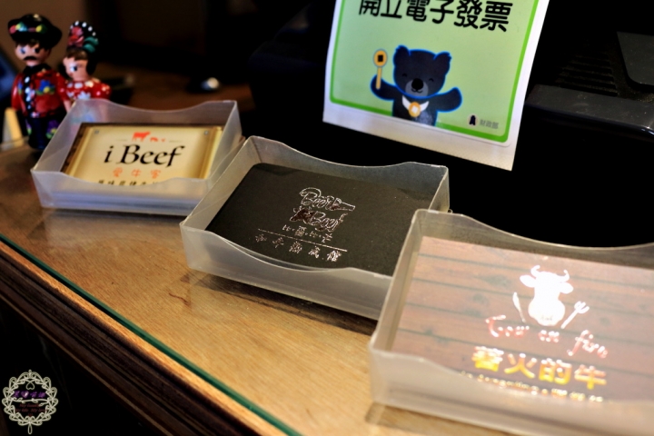 【高雄 苓雅】愛牛客原味炭烤牛排館30盎司濕式熟成牛肩肉牛排，等你來征服！
