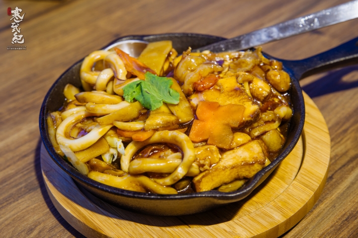 捷運忠孝復興站‧飯BAR MINI｜中西合併創意飯館‧一起來東區吃好「潮」的中菜！