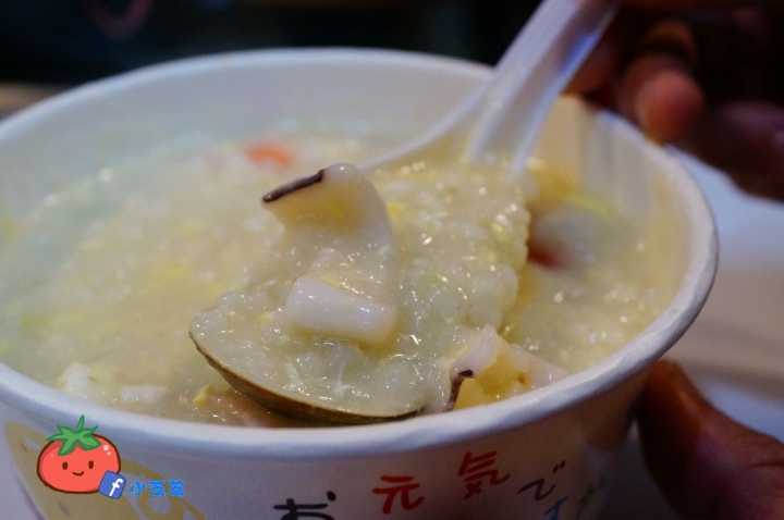 【桃園美食】平價咖哩飯 廣東粥 鍋燒麵 藏在市場的古早味 魔法樂廚 藝文特區巷弄美食 外帶專賣店 無設內座