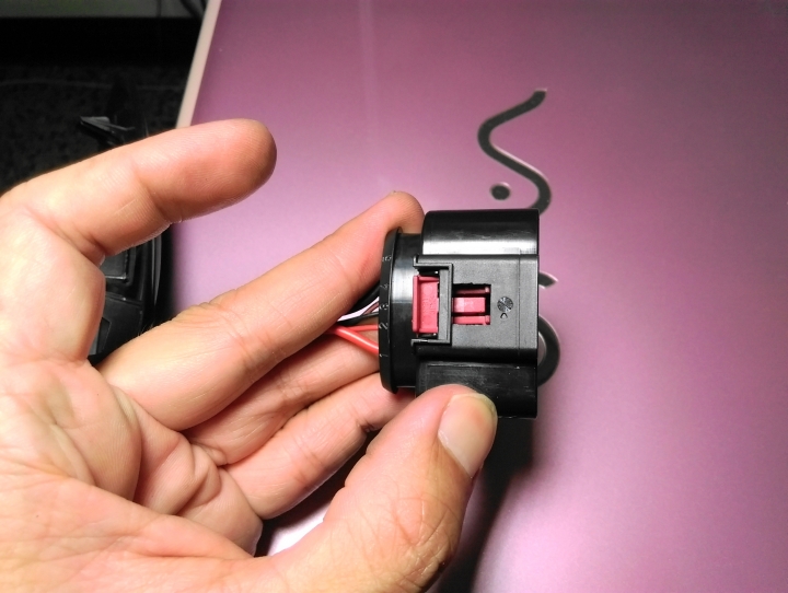 Fuel pump Control module DIY 更換