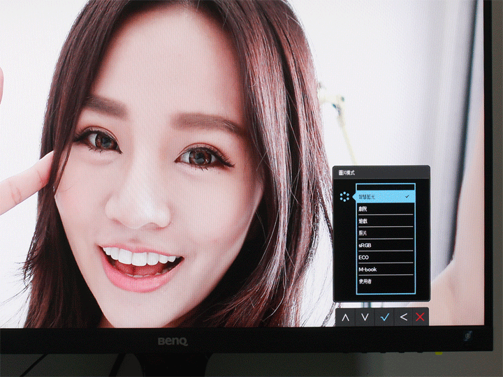光智慧顯示器《 BENQ EW2775ZH 》抗藍光、不閃頻保護眼睛好幫手