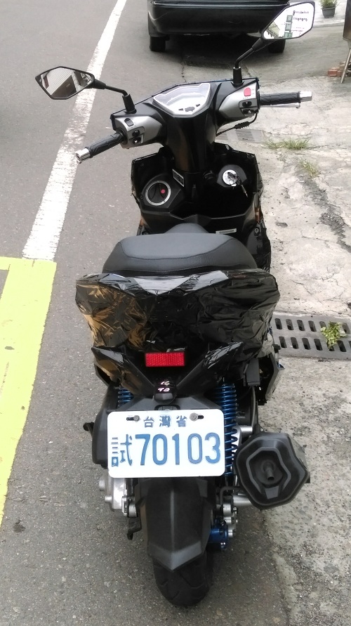 抓到測試車~