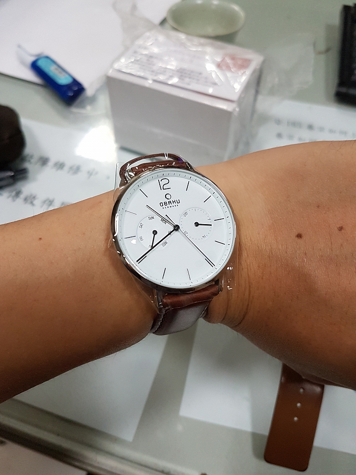 【問題】OBAKU 石英錶更換電池