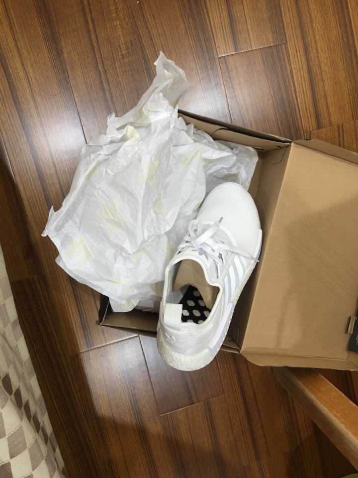 NMD R1 全白  閃開箱