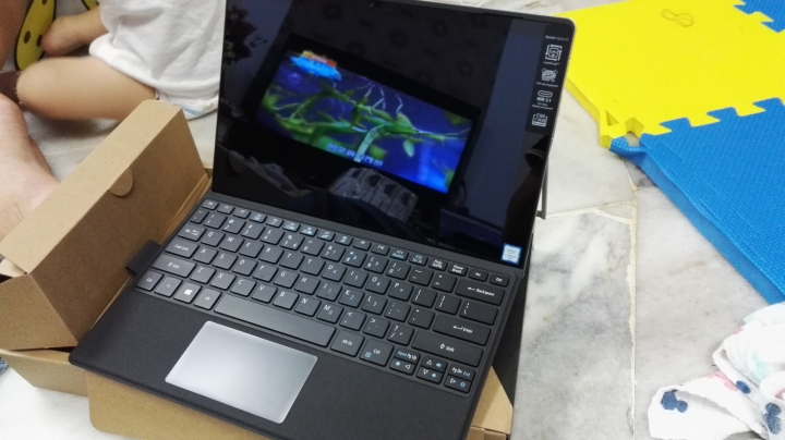 Acer Switch Alpha 12開箱（多圖慎入）