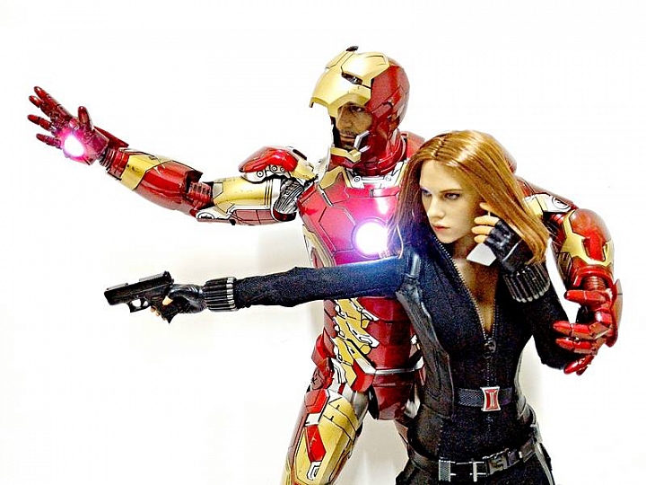 【開箱】HotToys 12吋黑寡婦 Black Widow 3.0 冷豔 開箱文