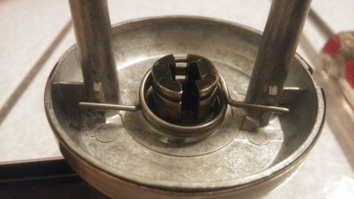 DIY 治水平門鎖 不舉 ~ 彈簧更換