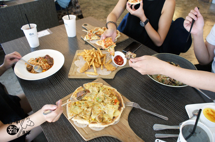 【台南餐廳】【中西區】巷木Shamu｜多人聚餐絕佳地點。空間寬敞、餐點好吃！