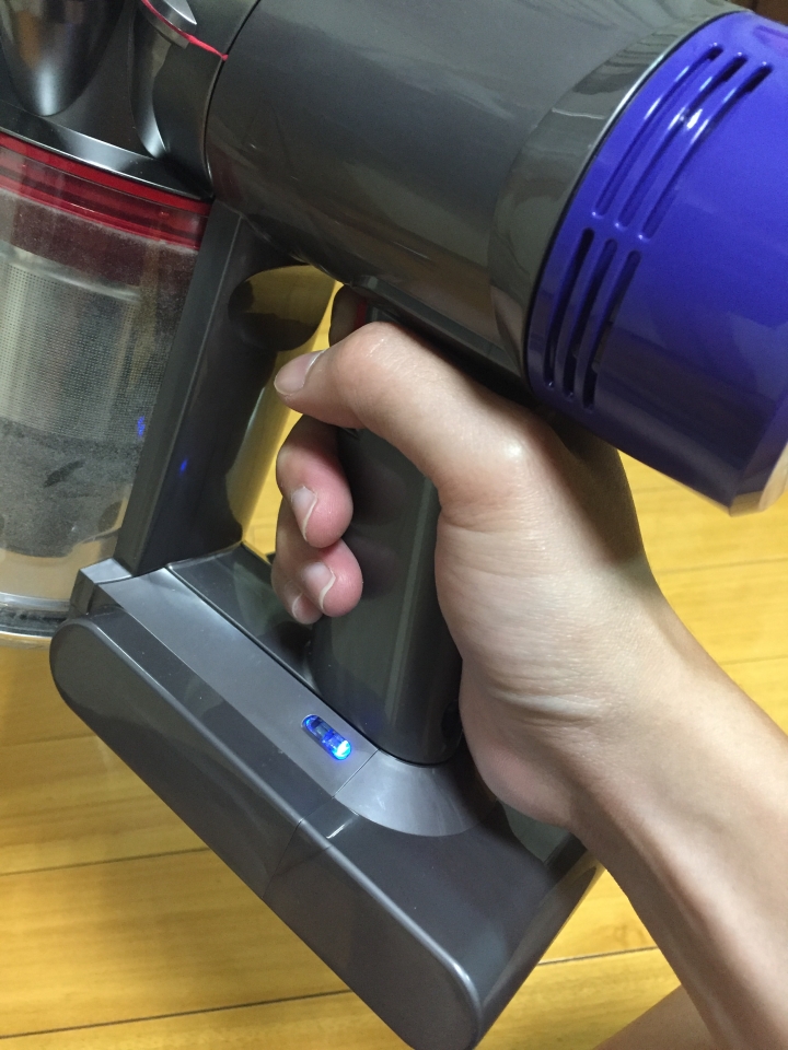 Dyson v8 fluffy+ 使用兩次無反應