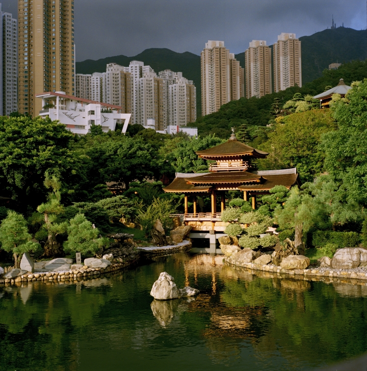 大家好，初來之第一貼(Bronica S2)