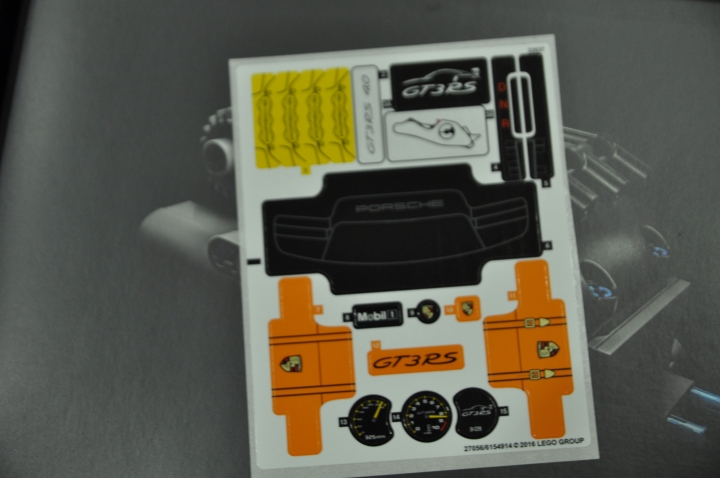 [ LEGO Technic ]  Porsche 911 GT3 RS 開箱