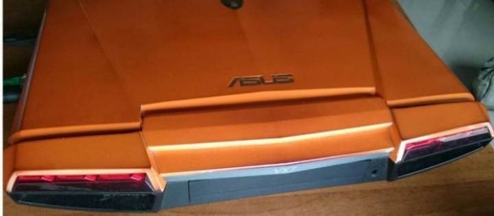 ASUS VX7 經典橘