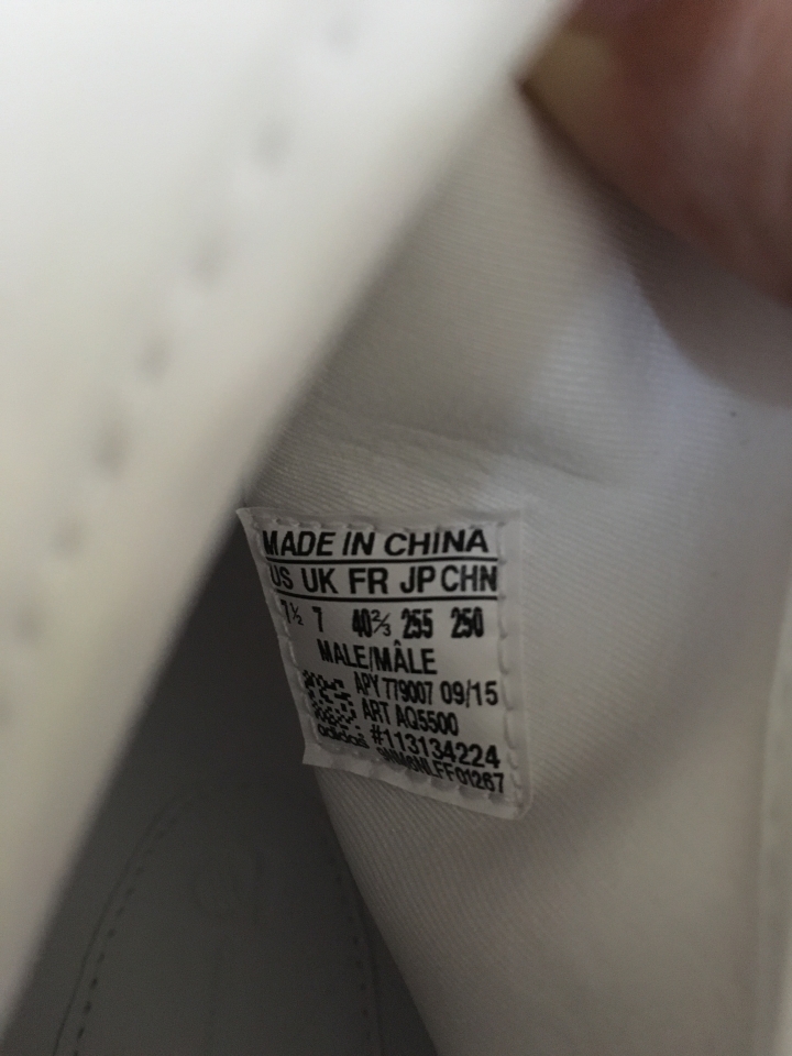 請幫我驗鞋Y3 QASA HIGH 謝謝